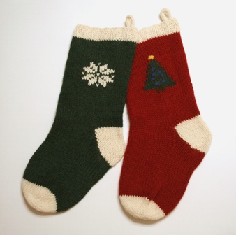 Learn to Knit a Christmas Stocking - v e r y p i n k . c o m - knitting  patterns and video tutorials