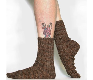 Free Cuff-Down Sock Knitting Patterns Using the Magic Loop