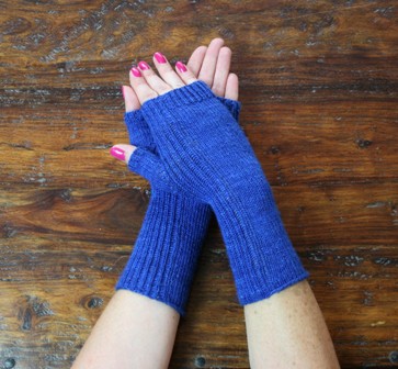 knitting fingerless mitts in the round