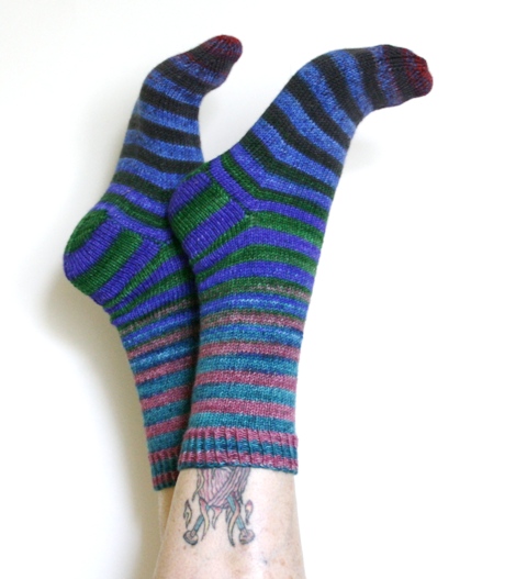 Sawdl Welsh Heel Socks - v e r y p i n k . c o m - knitting patterns ...