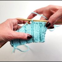 How to do the crochet bind-off in knitting [+slo-mo video]
