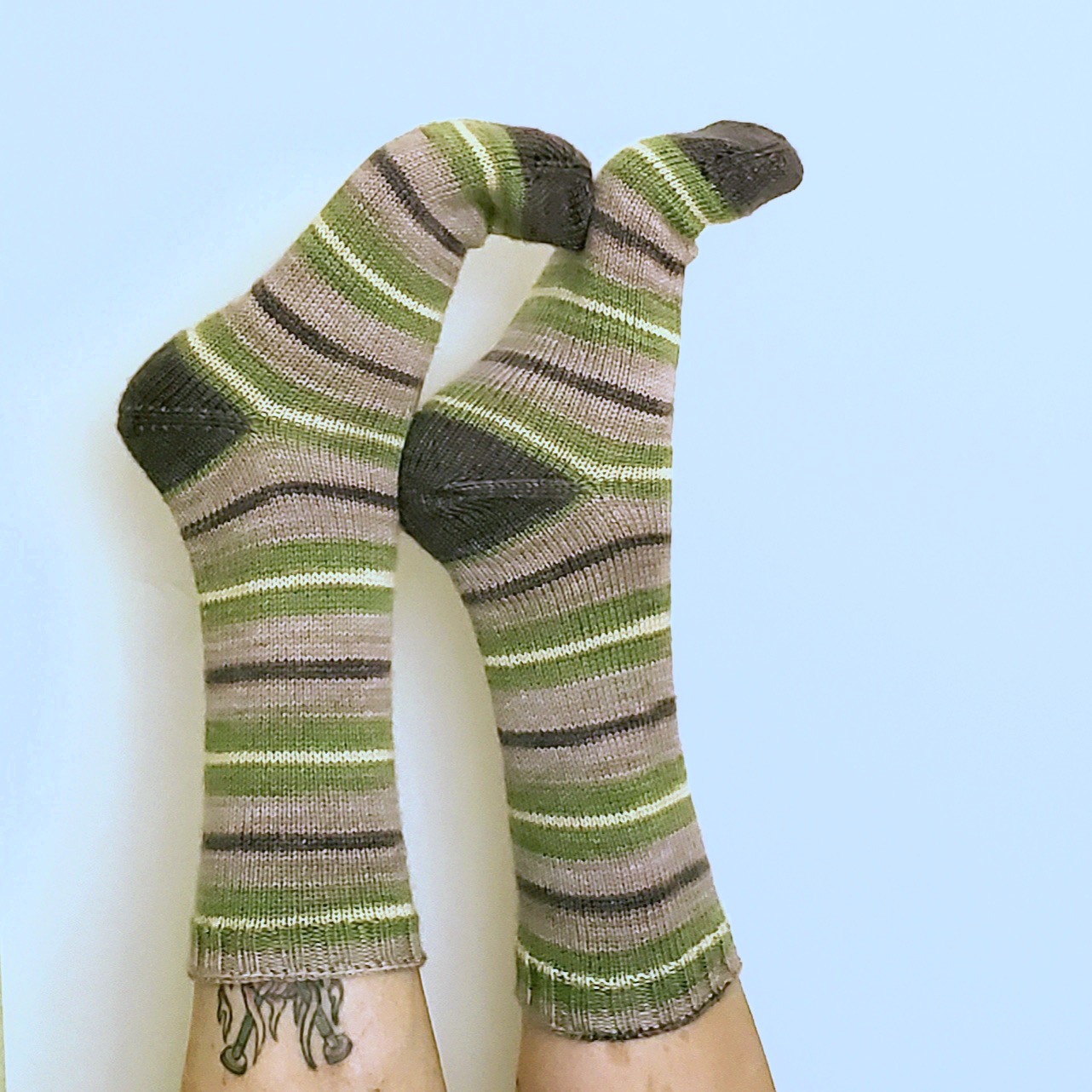 4 Ways to Cast-On Cuff-Down Socks